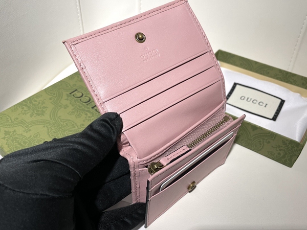 グッチ財布コピー内部構造
